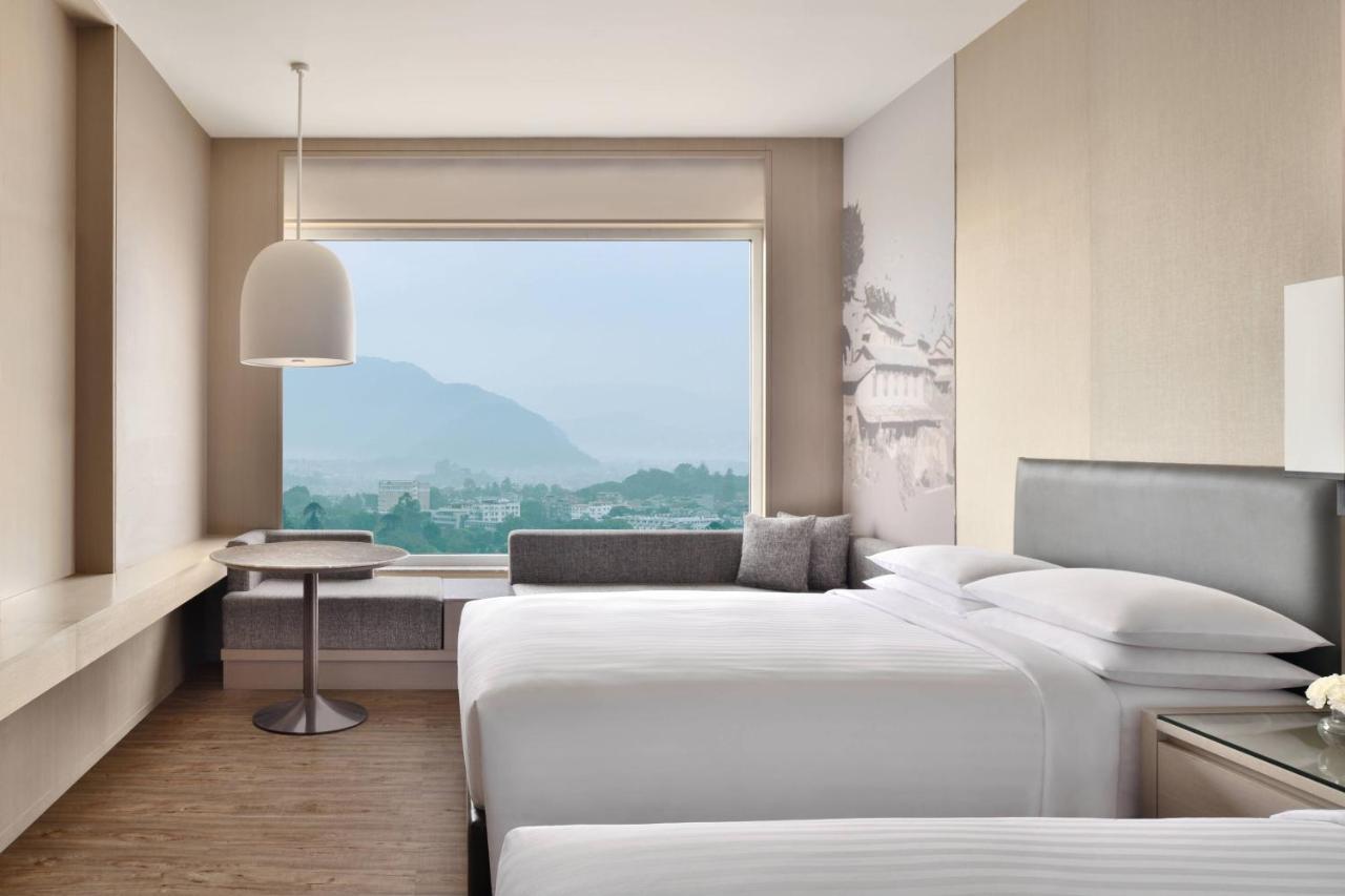 Kathmandu Marriott Hotel Zewnętrze zdjęcie